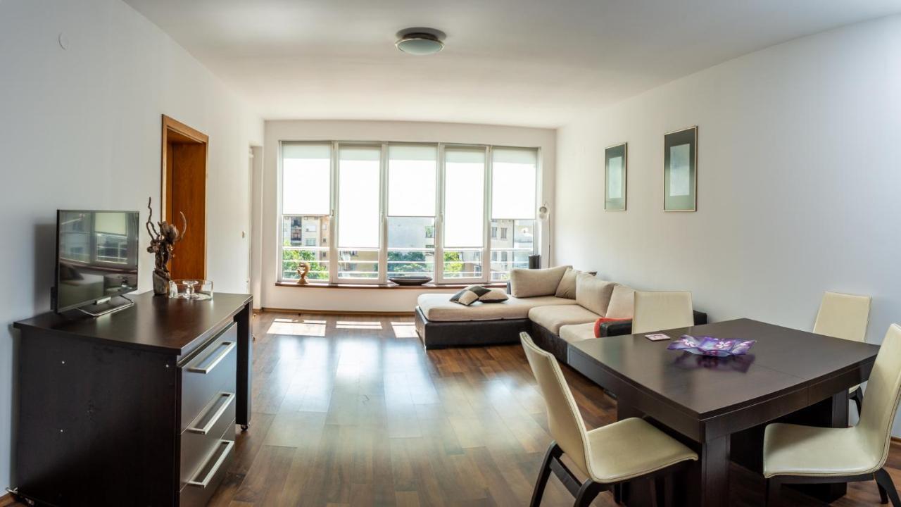 Central Apartment Mountain View Karlovo Exterior foto